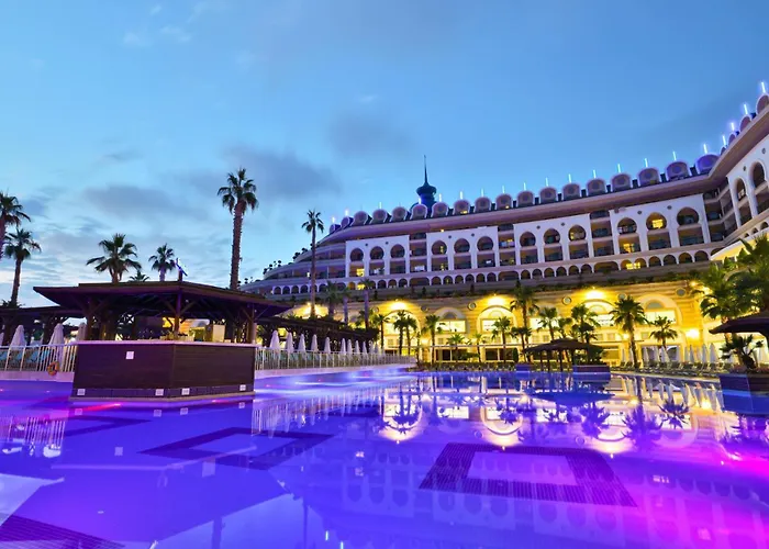 Hotel Crystal Sunset Pearl Collection Side
